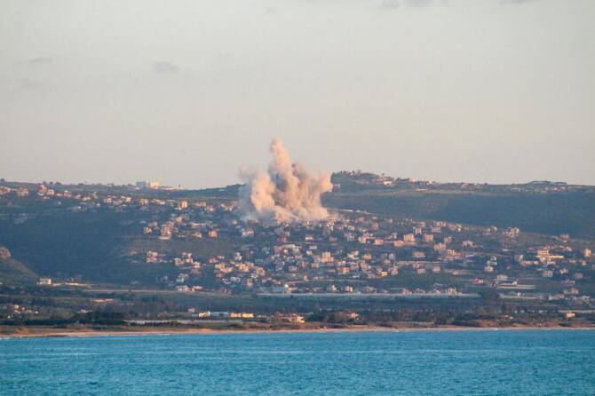 لبنان تحت وابل الضربات الإسرائيلية: قتلى قرب بيروت وجنوباً رغم اتفاق وقف إطلاق النار