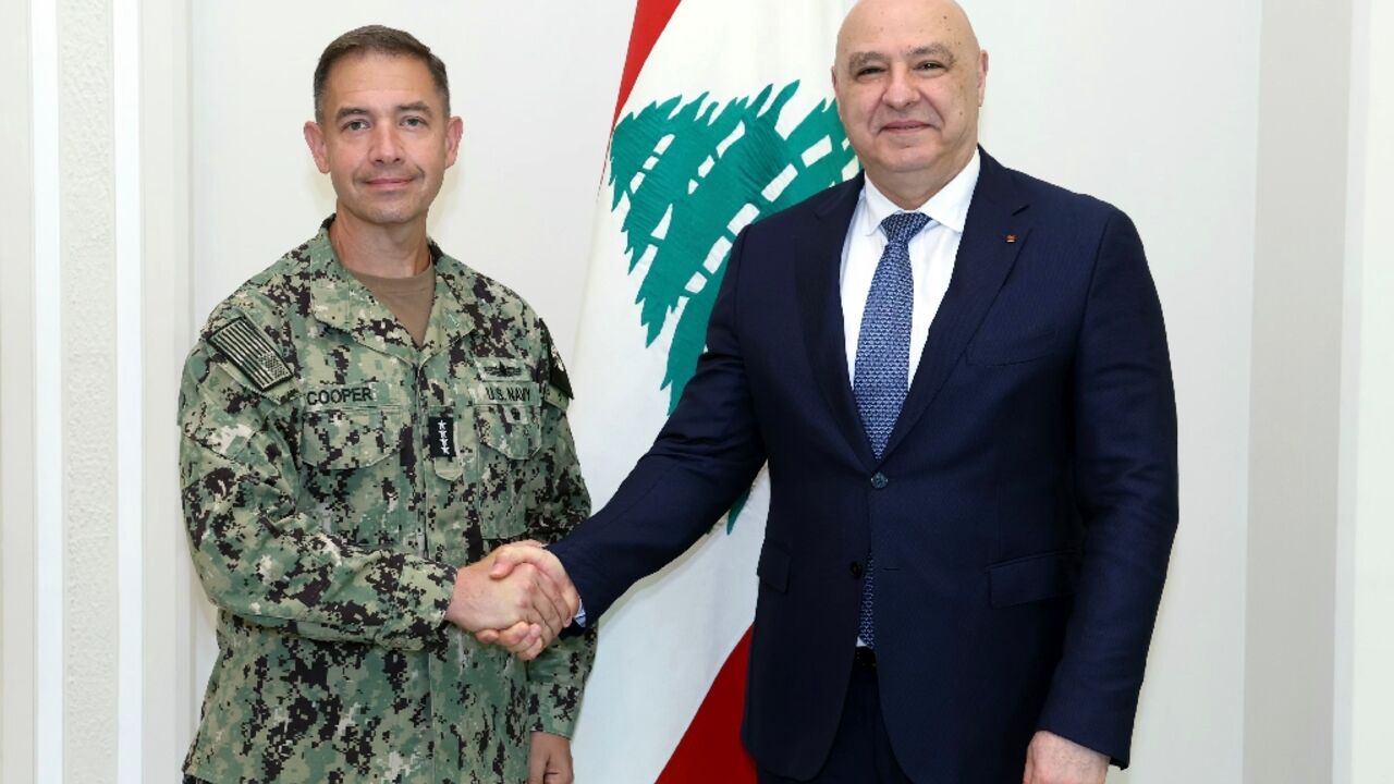 لبنان يؤكد عزمه بسط السيادة على كامل أراضيه ونشر الجيش على الحدود الإسرائيلية
