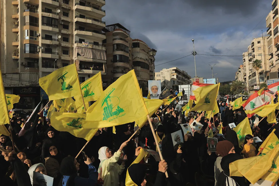وزير الدفاع الإسرائيلي يطالب الجيش اللبناني بإخراج حزب الله من الخط الأصفر حتى نهر الليطاني