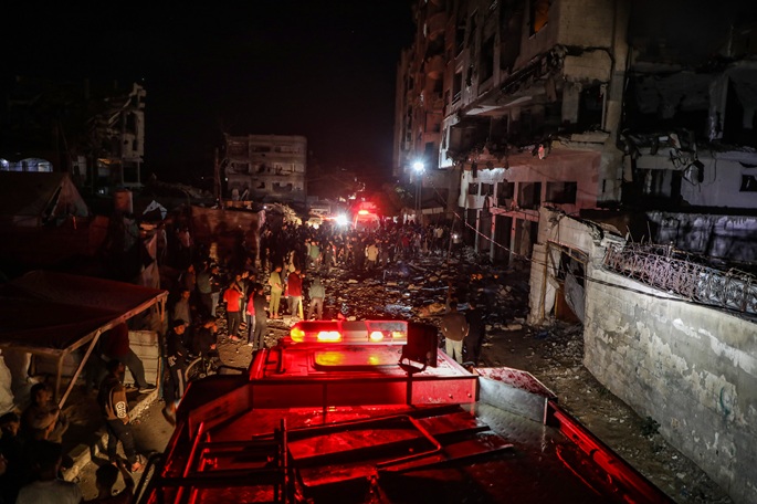 مقتل 12 شخصًا في غزة ولبنان وسط تصاعد العنف ودعوات للمساعدة الإنسانية وجهود وقف إطلاق النار
