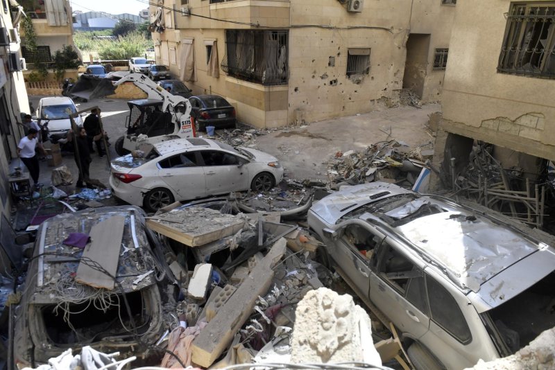 إسرائيل تستأنف قصف ضواحي بيروت الجنوبية وتكثف هجماتها في الجنوب قبيل محادثات أمنية